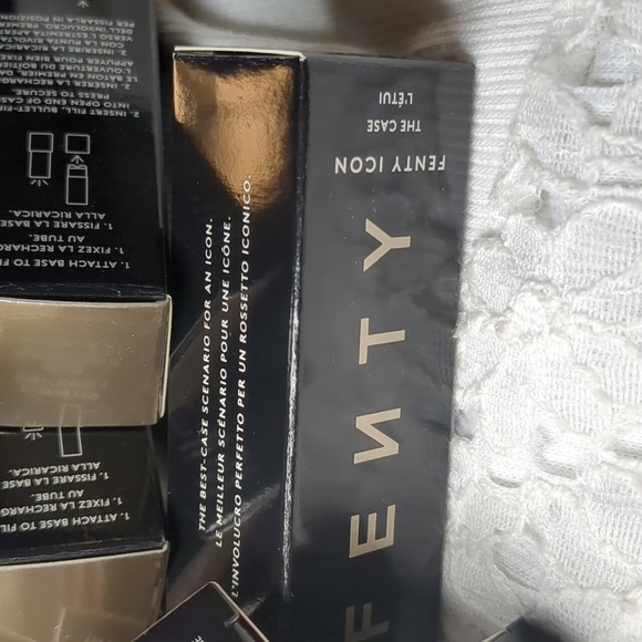 FENTY ICON "The Case" Two-piece Empty Refillable Case, Metallic Nude - Picture 4 of 7